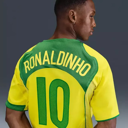 Camisa Seleção Brasileira Retrô 2005 / Pronta Entrega (2GG)