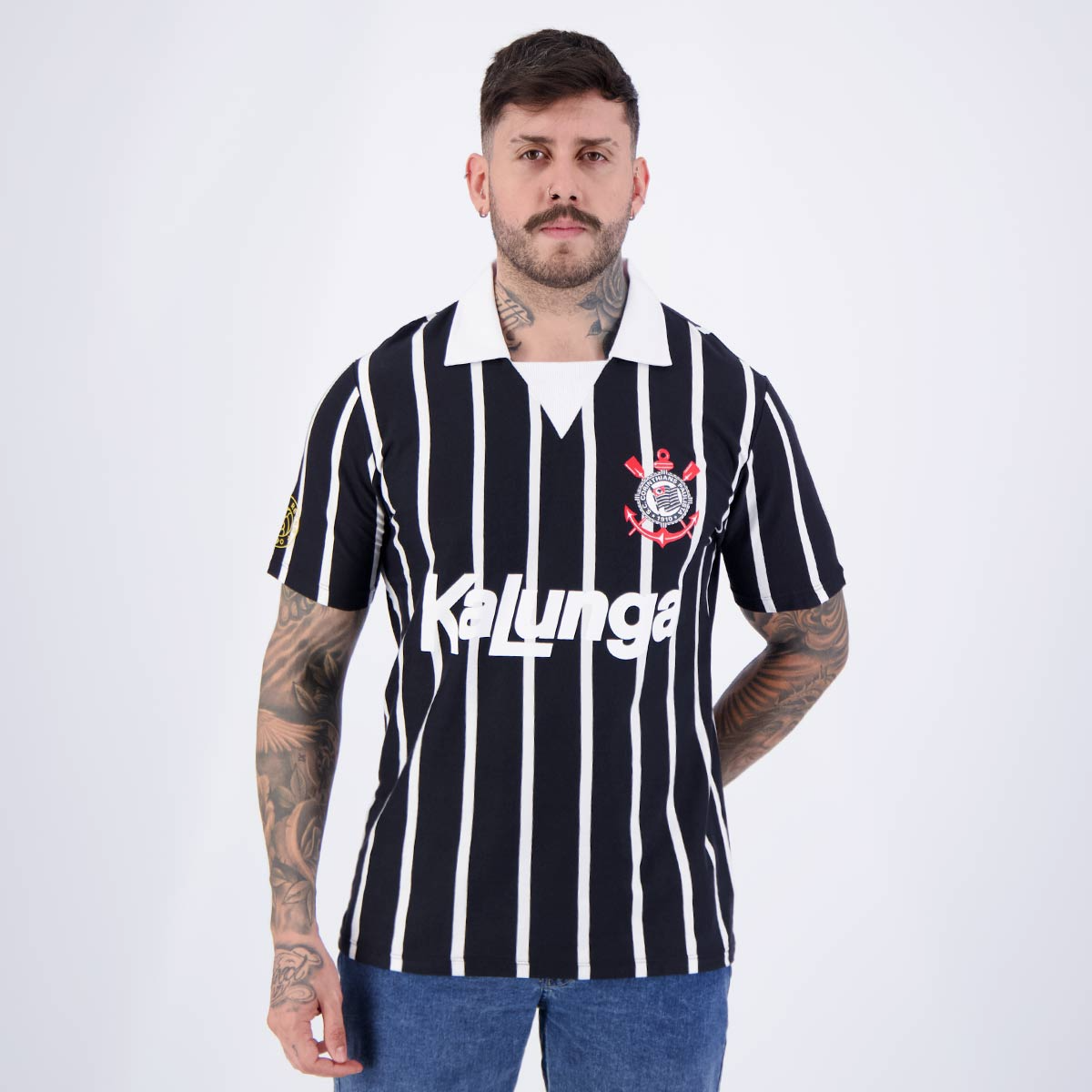 Polo Corinthians Retro Kalunga Preta e Branca - detalhe