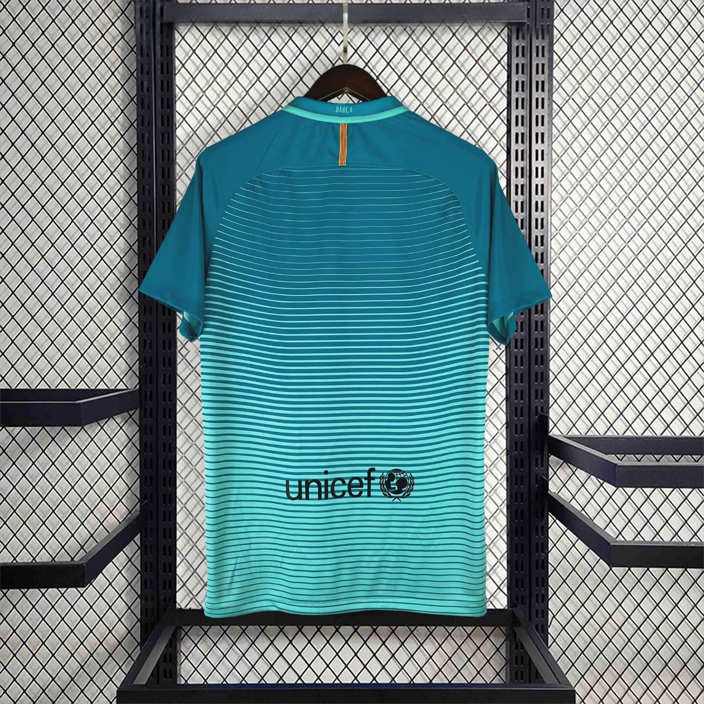 Camisa Barcelona II 16/17 - Versao Retro - imagem 5