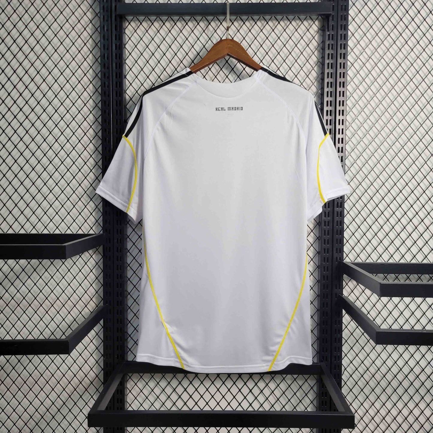 Camisa Real Madrid 09/10 - Versão Retrô