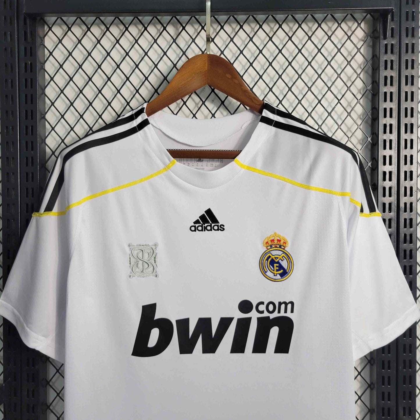Camisa Real Madrid 09/10 - Versão Retrô