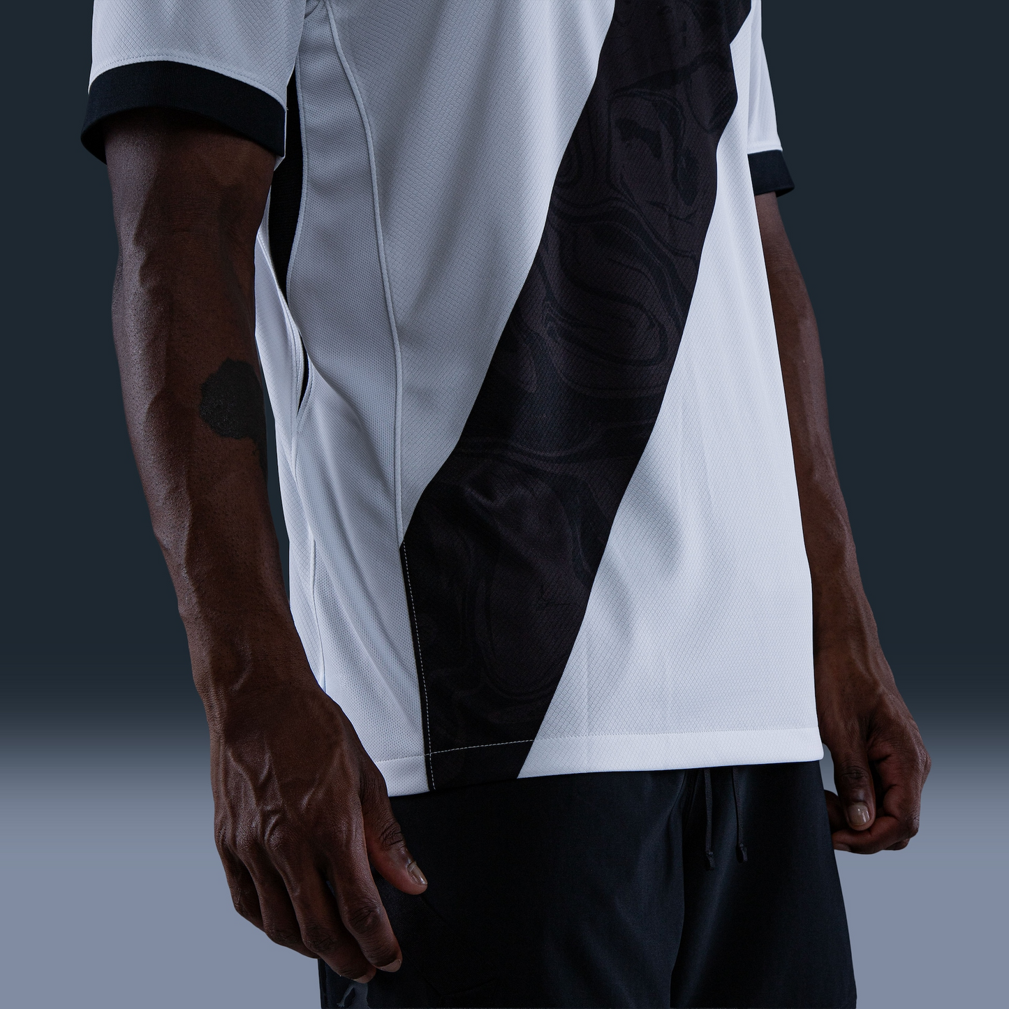 Camisa Vasco 2026/27 II P. HENRIQUE N° 96 - vista traseira