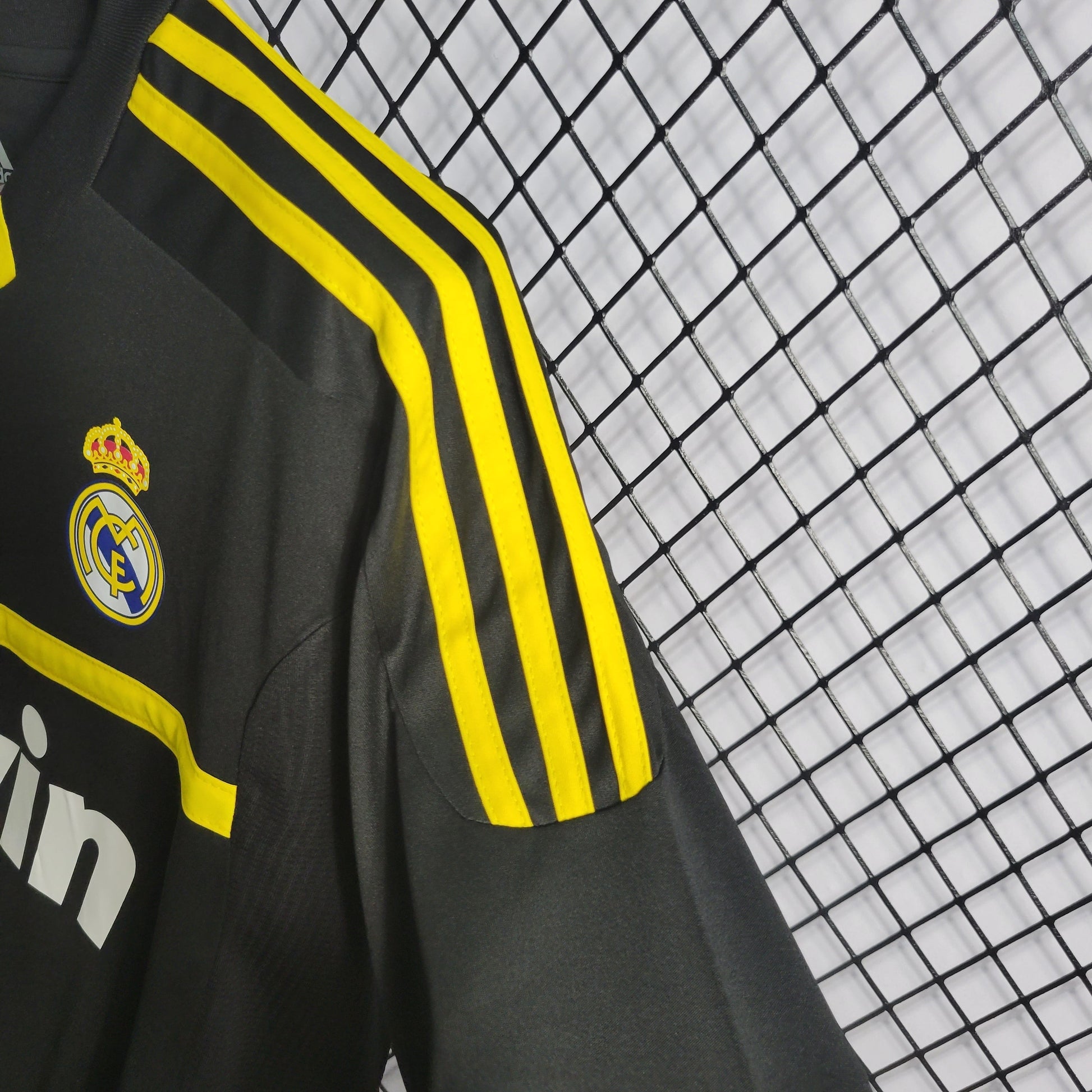Camisa Real Madrid Goleiro Preta 11/12 - Versao Retro - imagem 5