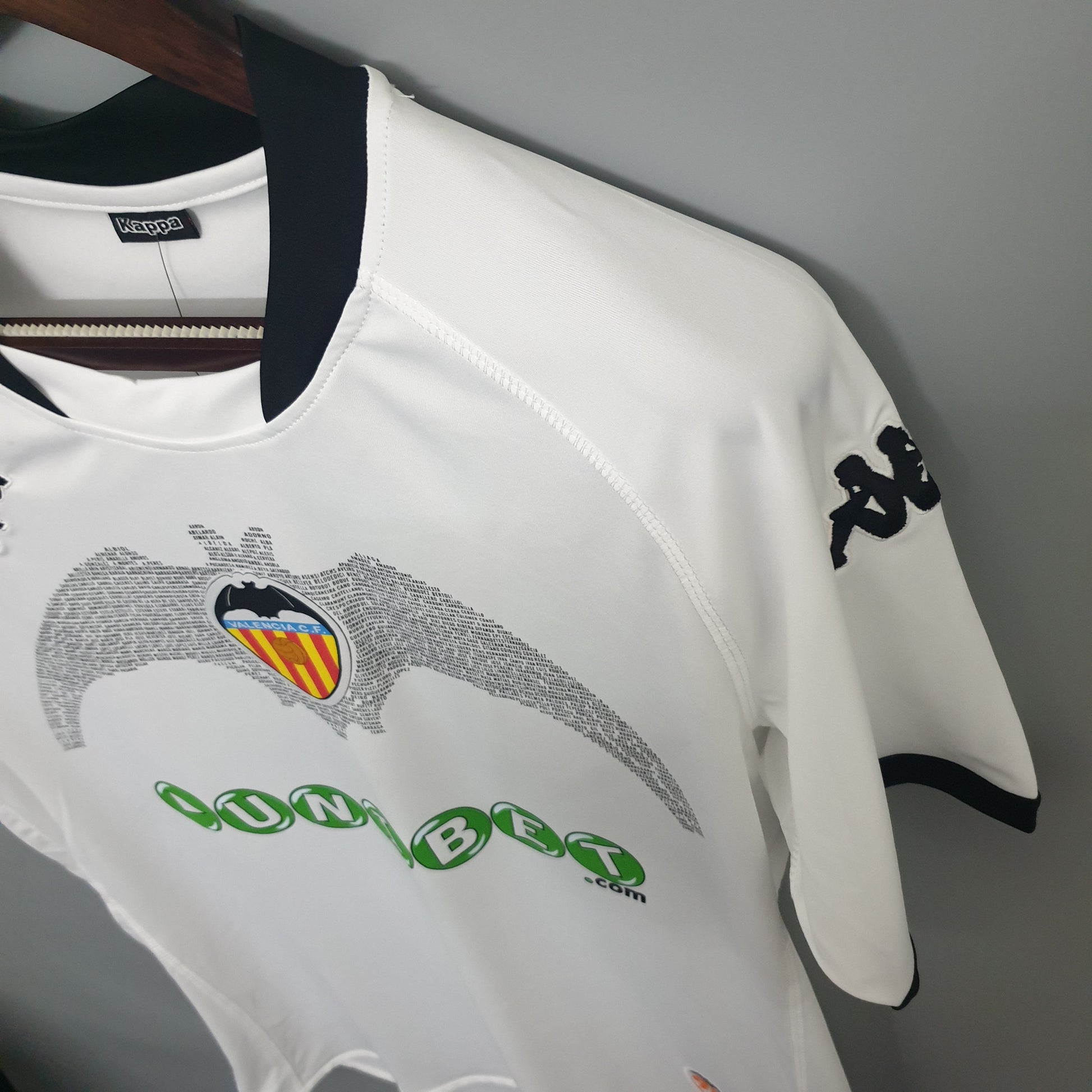Camisa Valencia Titular 09/10 - Versao Retro - detalhe