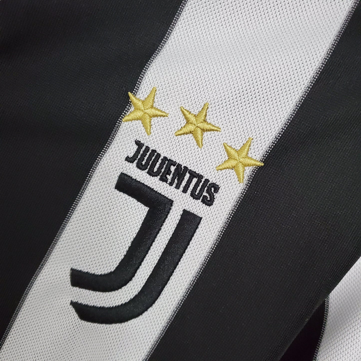 Camisa Juventus Titular 17/18 - Versao Retro - vista traseira