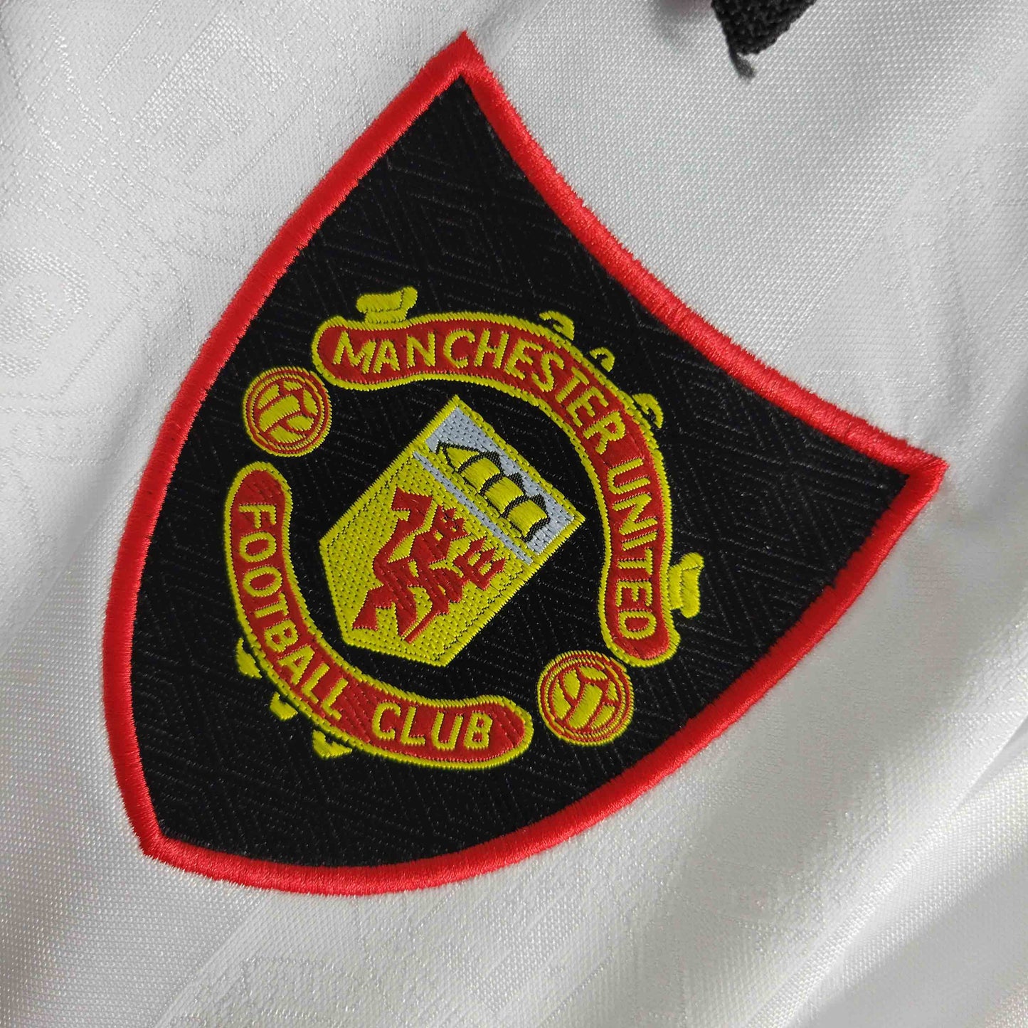 Camisa Manchester United 98 - Versao Retro - detalhe