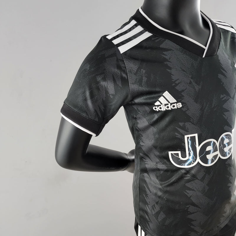 Conjunto Infantil Juventus 2022/23 - Away