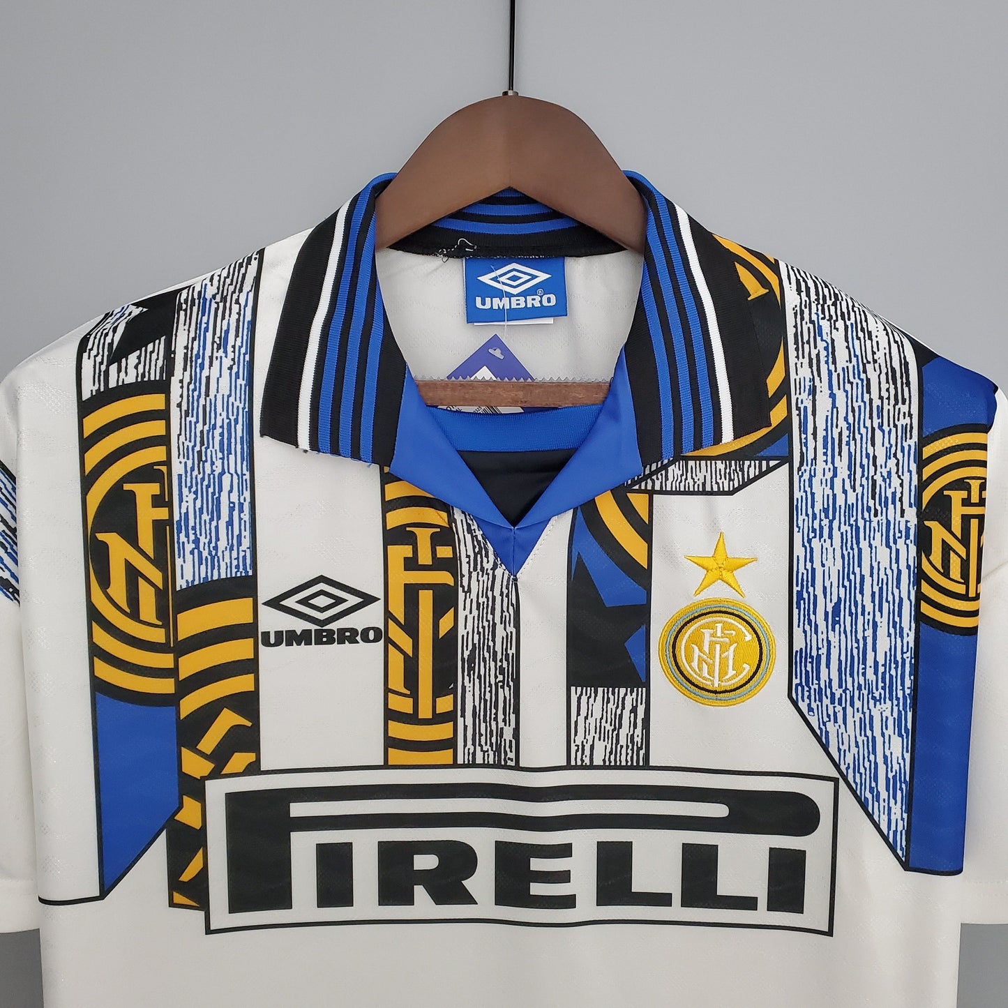 Camisa Inter de Milao Reserva 96/97 - Versao Retro - detalhe