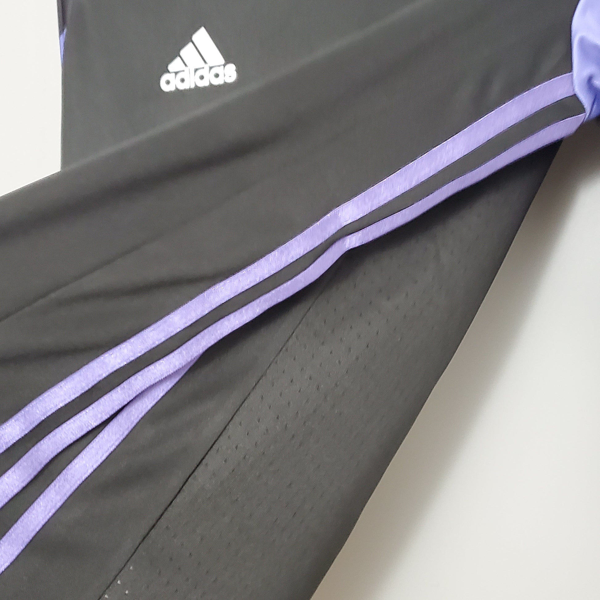 Camisa Real Madrid III 15/16 - Versao Retro Manga Longa - detalhe