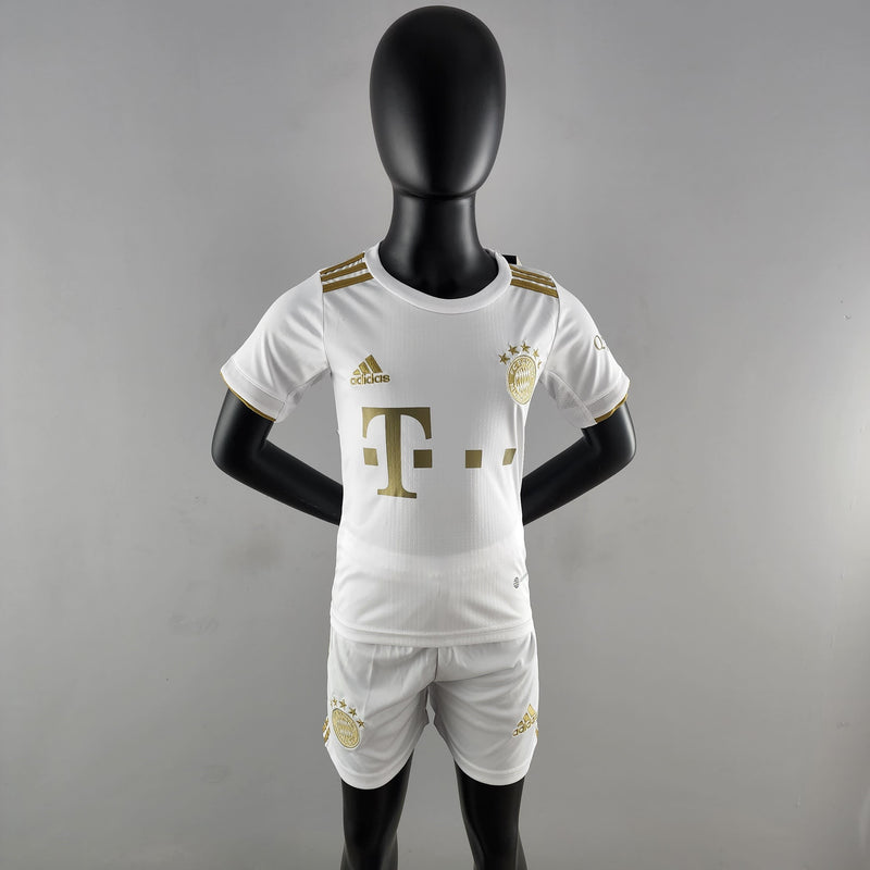 Conjunto Infantil Bayern de Munique 2022/23 - Away