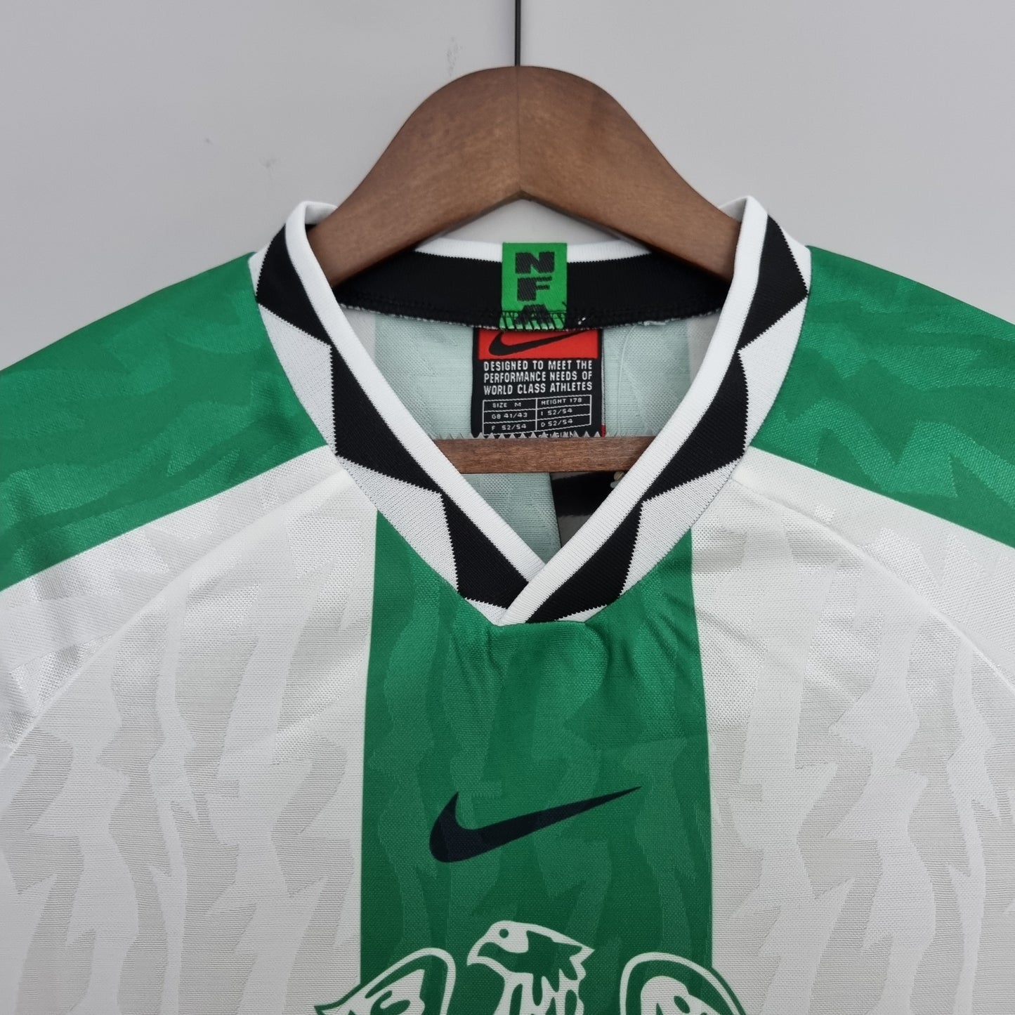 Camisa Nigeria Reserva 1996 - Versao Retro - vista traseira