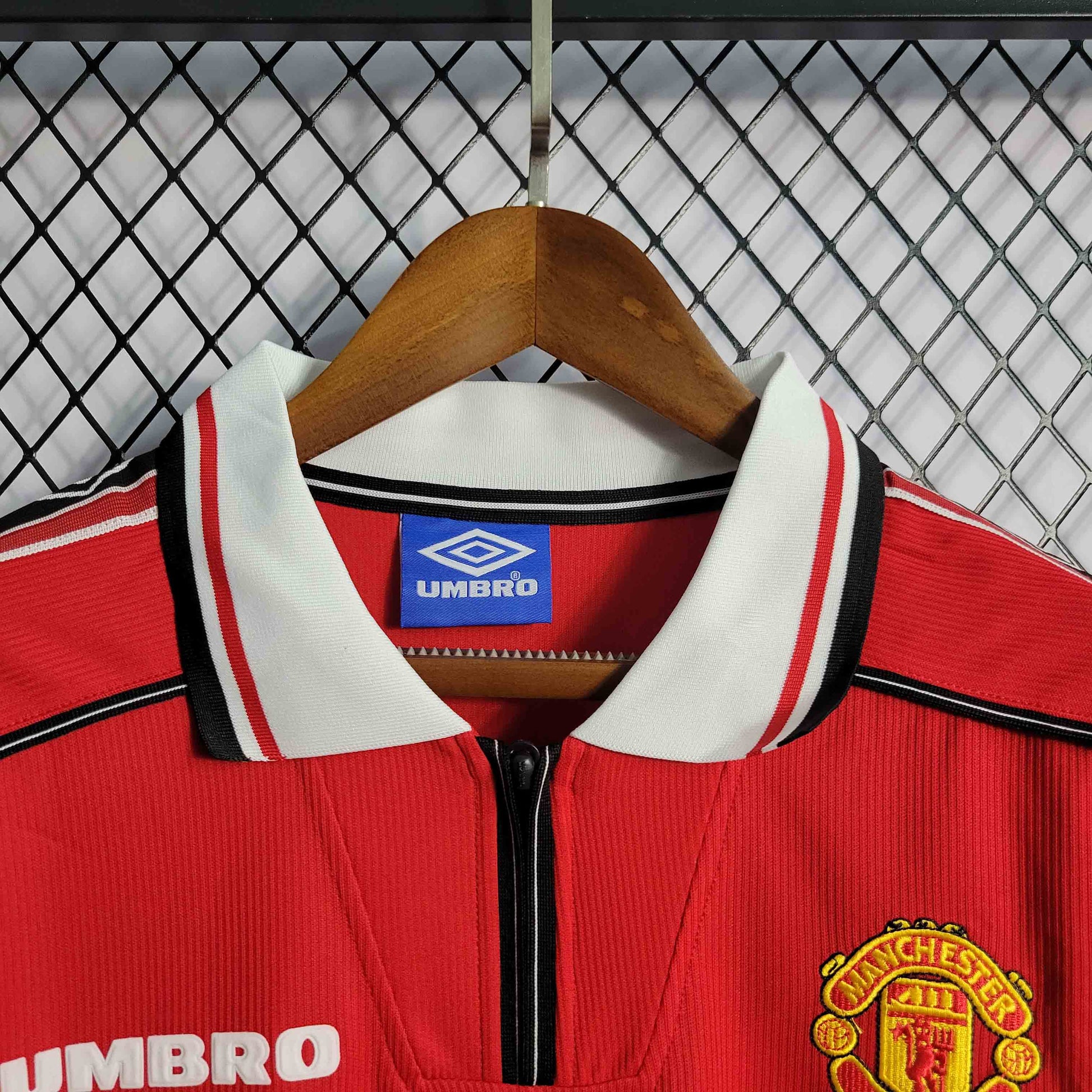 Camisa Manchester United 98/99 - Versao Retro - imagem 5