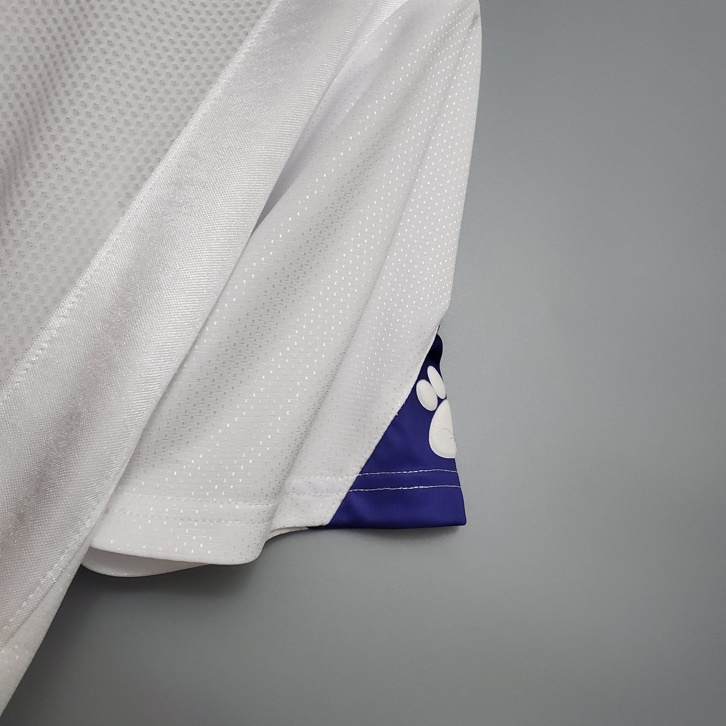 Camisa Real Madrid Titular 97/98 - Versao Retro - detalhe