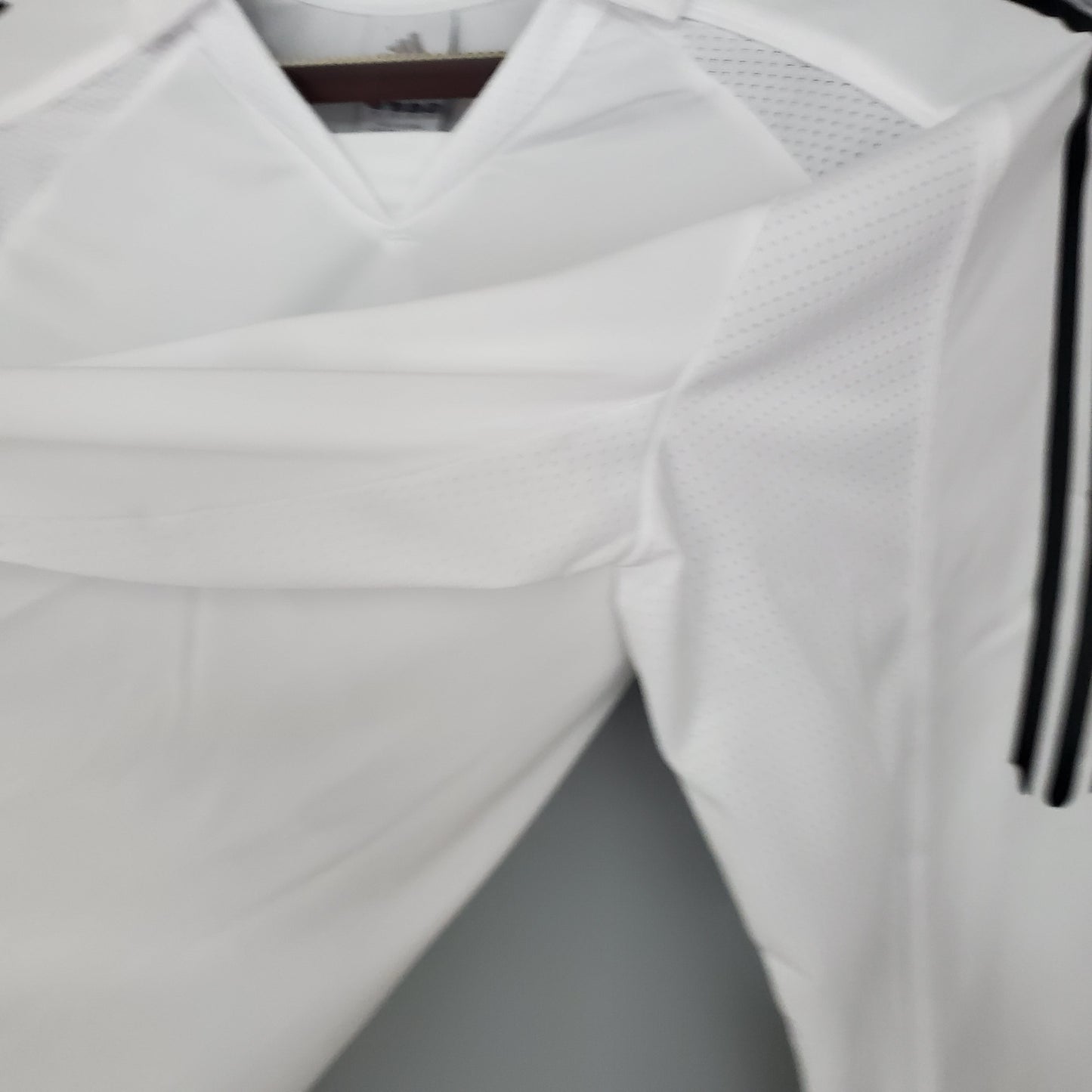 Camisa Real Madrid Titular 05/06 - Versao Retro Manga Longa - imagem 4