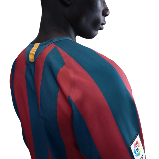 Camisa Retro Barcelona Home 2005/2006 Manga Longa - vista traseira
