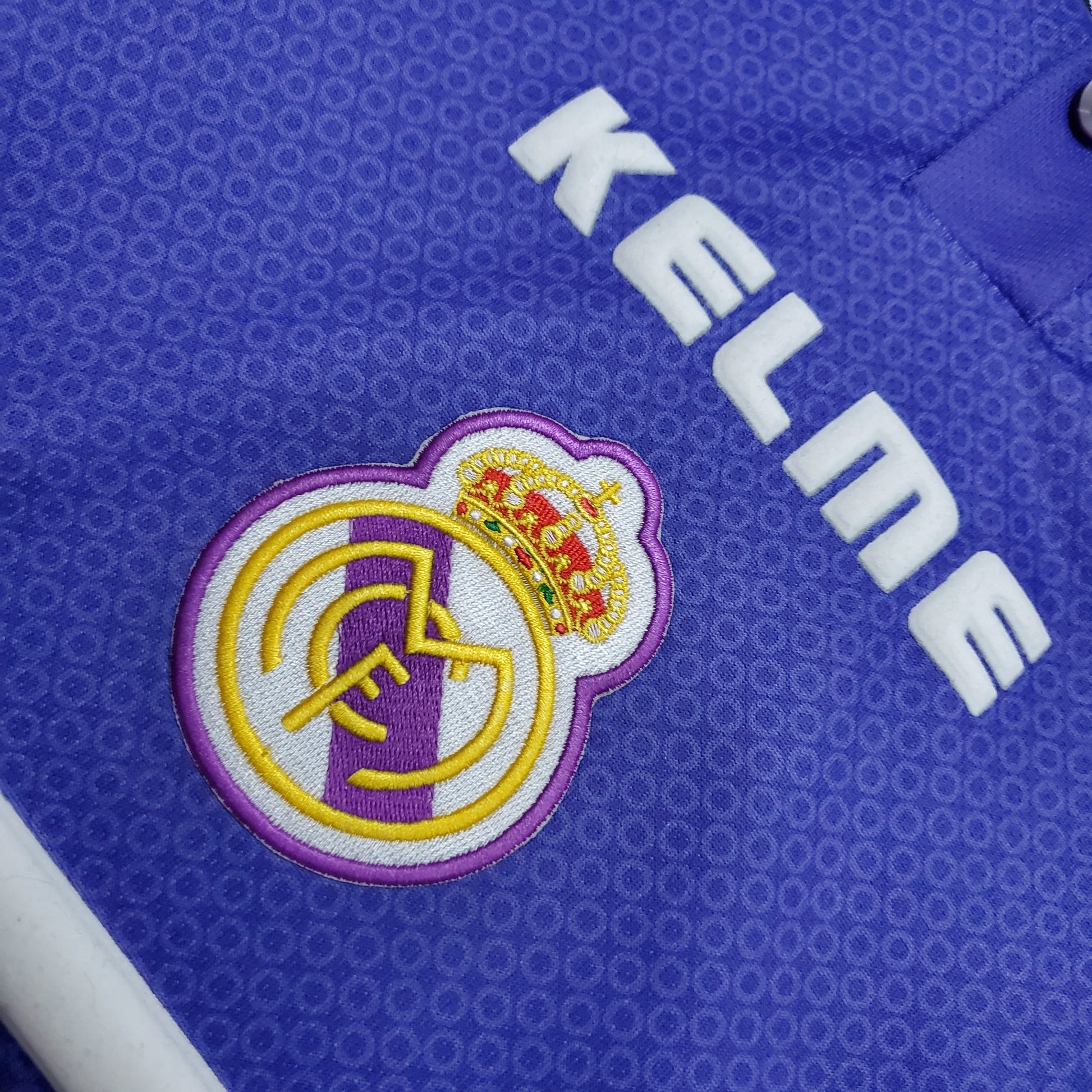 Camisa Real Madrid Reserva 97/98 - Versao Retro - vista traseira