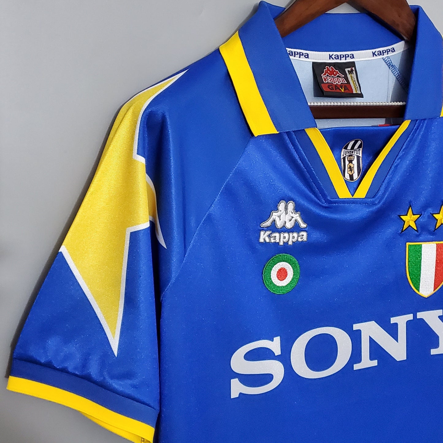 Camisa Juventus Reserva 95/97 - Versao Retro - imagem 4