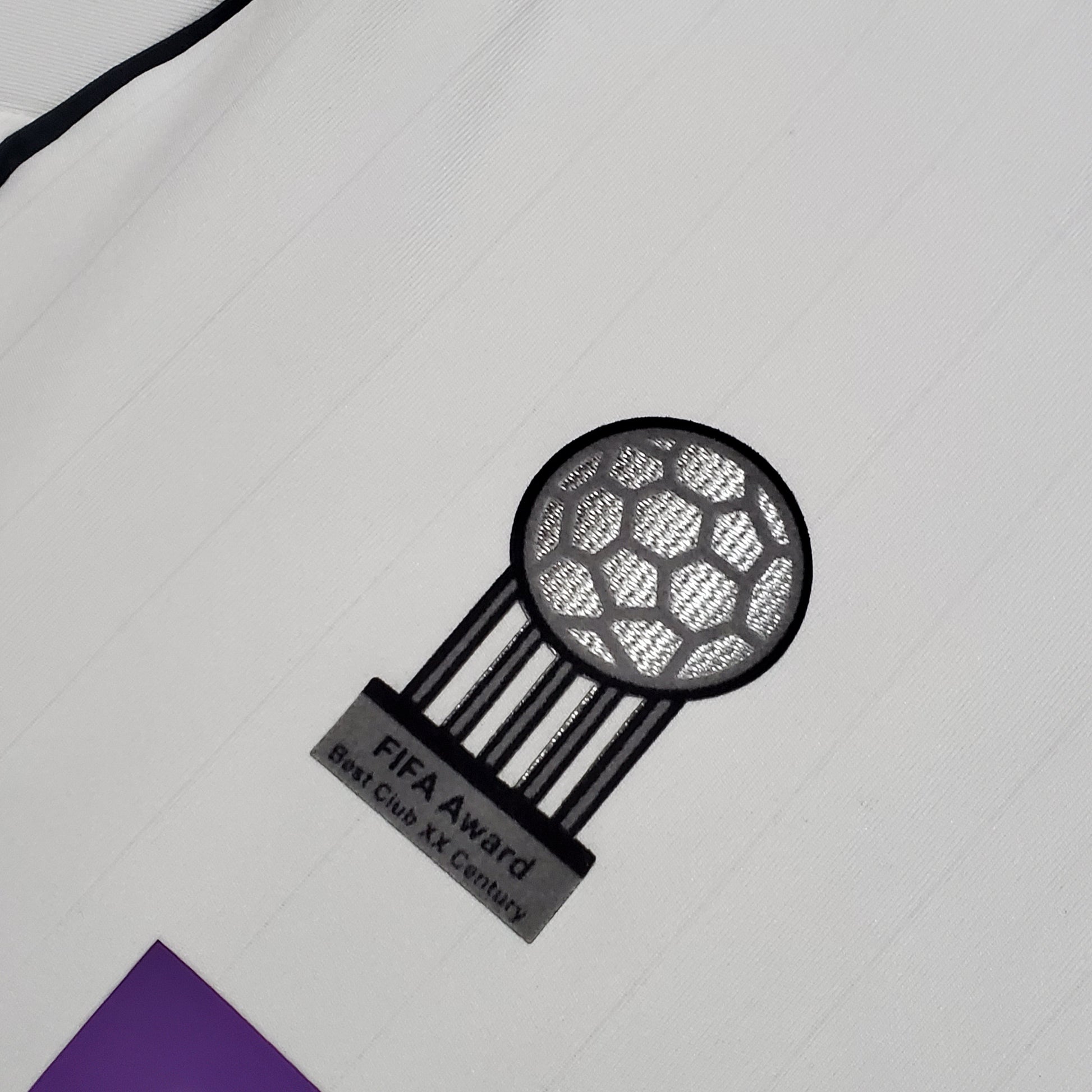 Camisa Real Madrid Titular 06/07 - Versao Retro Manga Longa - detalhe