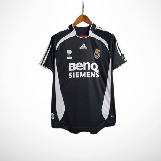 Camisa Real Madrid II 06/07 - Versao Retro - vista frontal