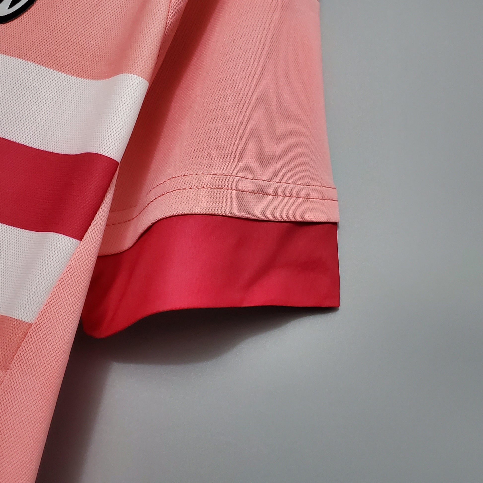 Camisa Juventus Reserva 15/16 - Versao Retro - detalhe