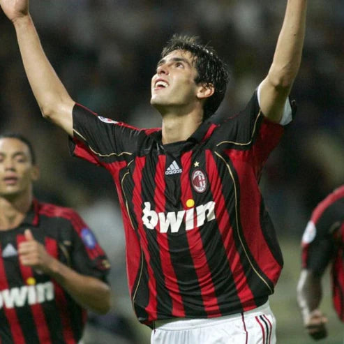 Camisa Retrô AC Milan 2006/07 Home