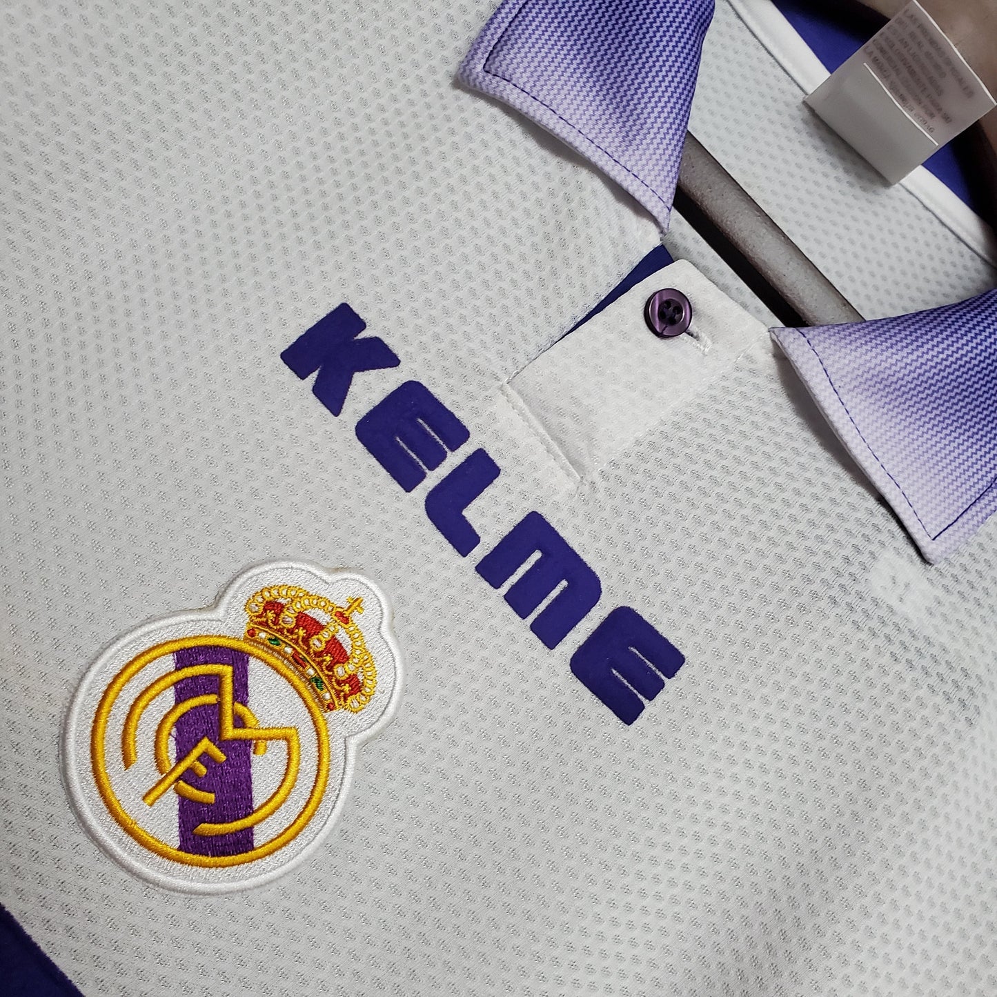 Camisa Real Madrid Titular 97/98 - Versao Retro - vista traseira