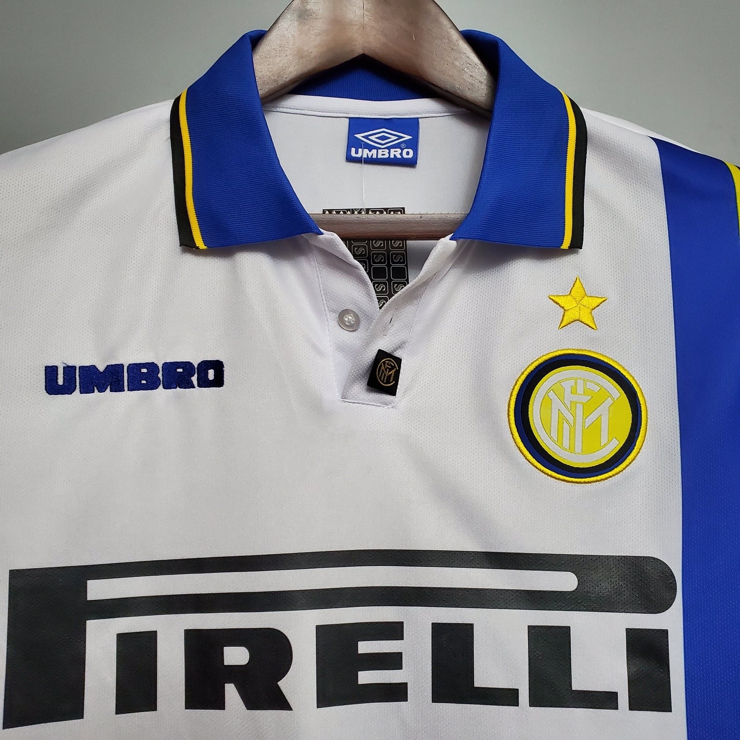 Camisa Inter de Milao Reserva 97/98 - Versao Retro - detalhe