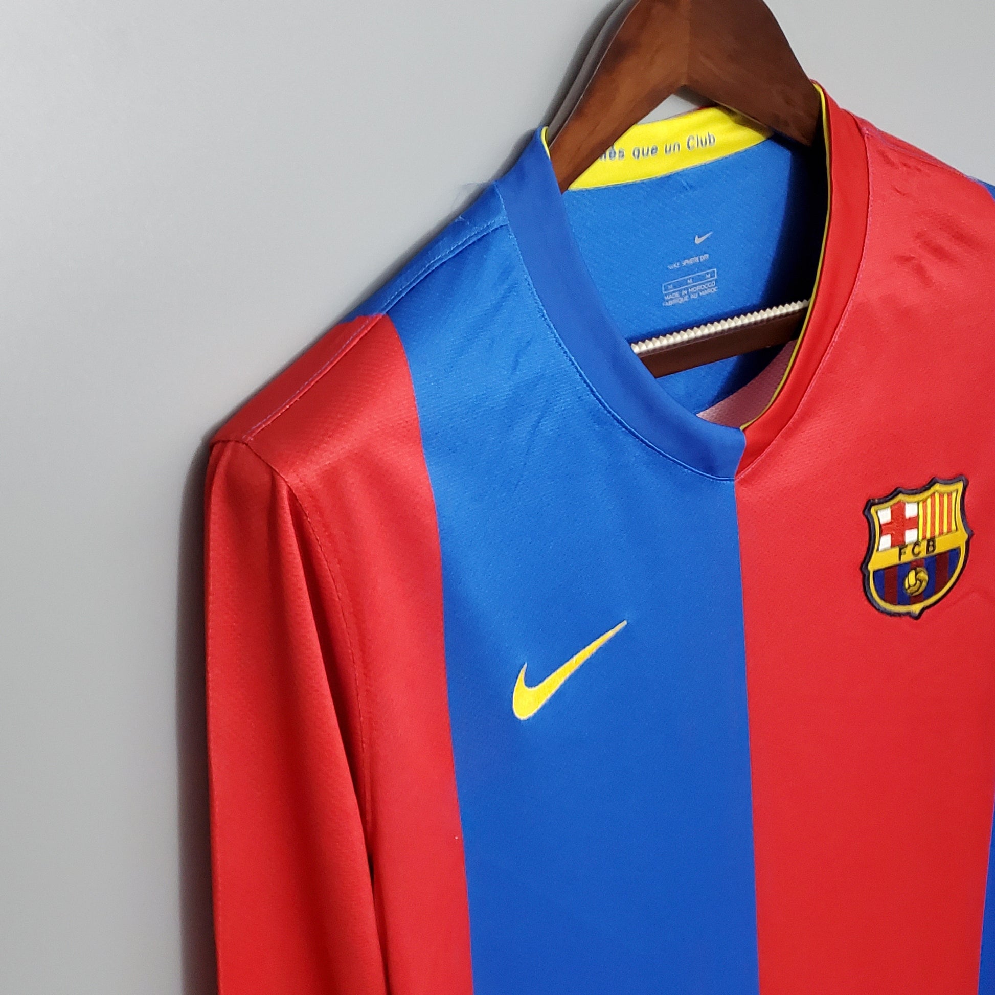Camisa Barcelona Titular 06/07 - Versao Retro Manga Longa - imagem 5