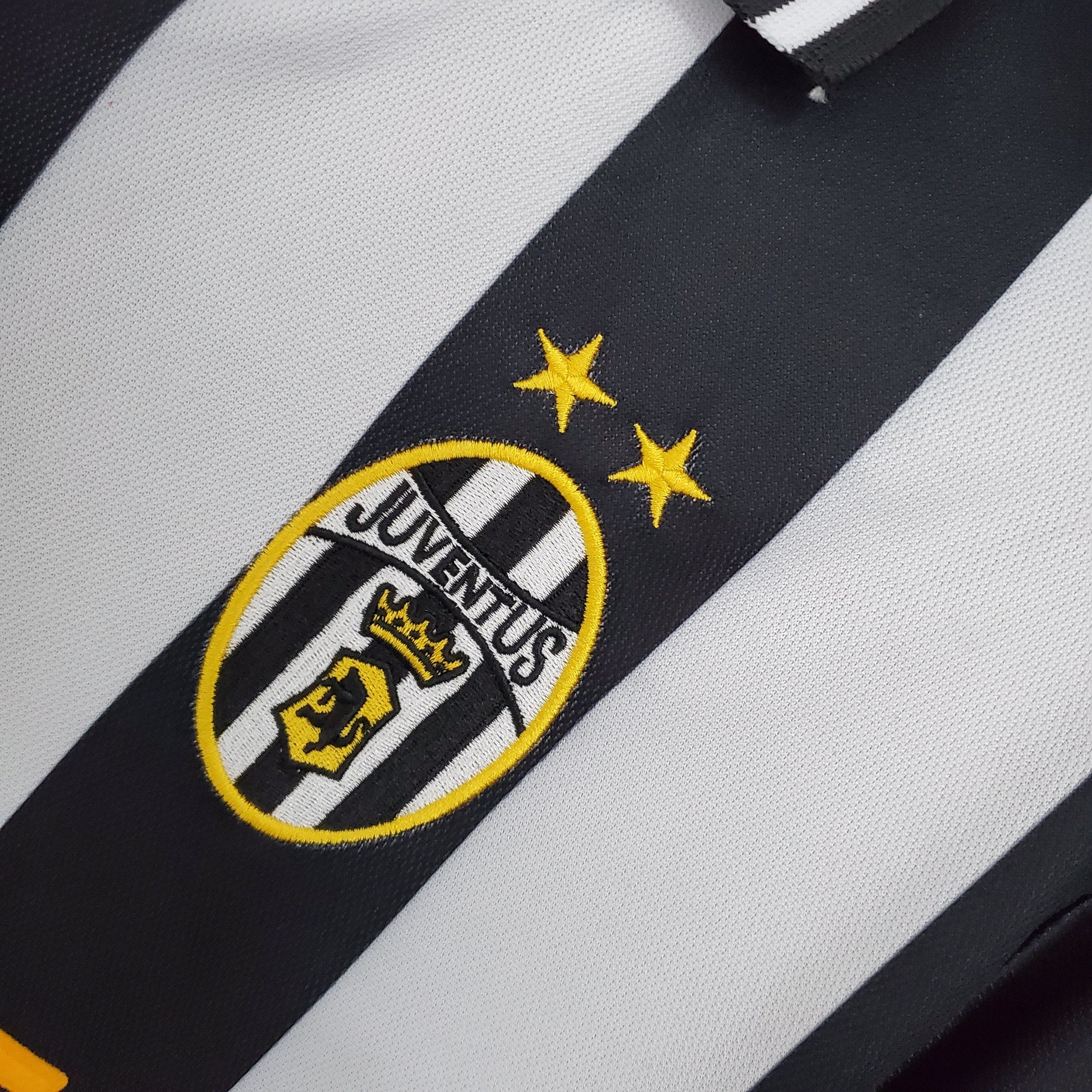 Camisa Juventus Titular 01/02 - Versao Retro - vista traseira