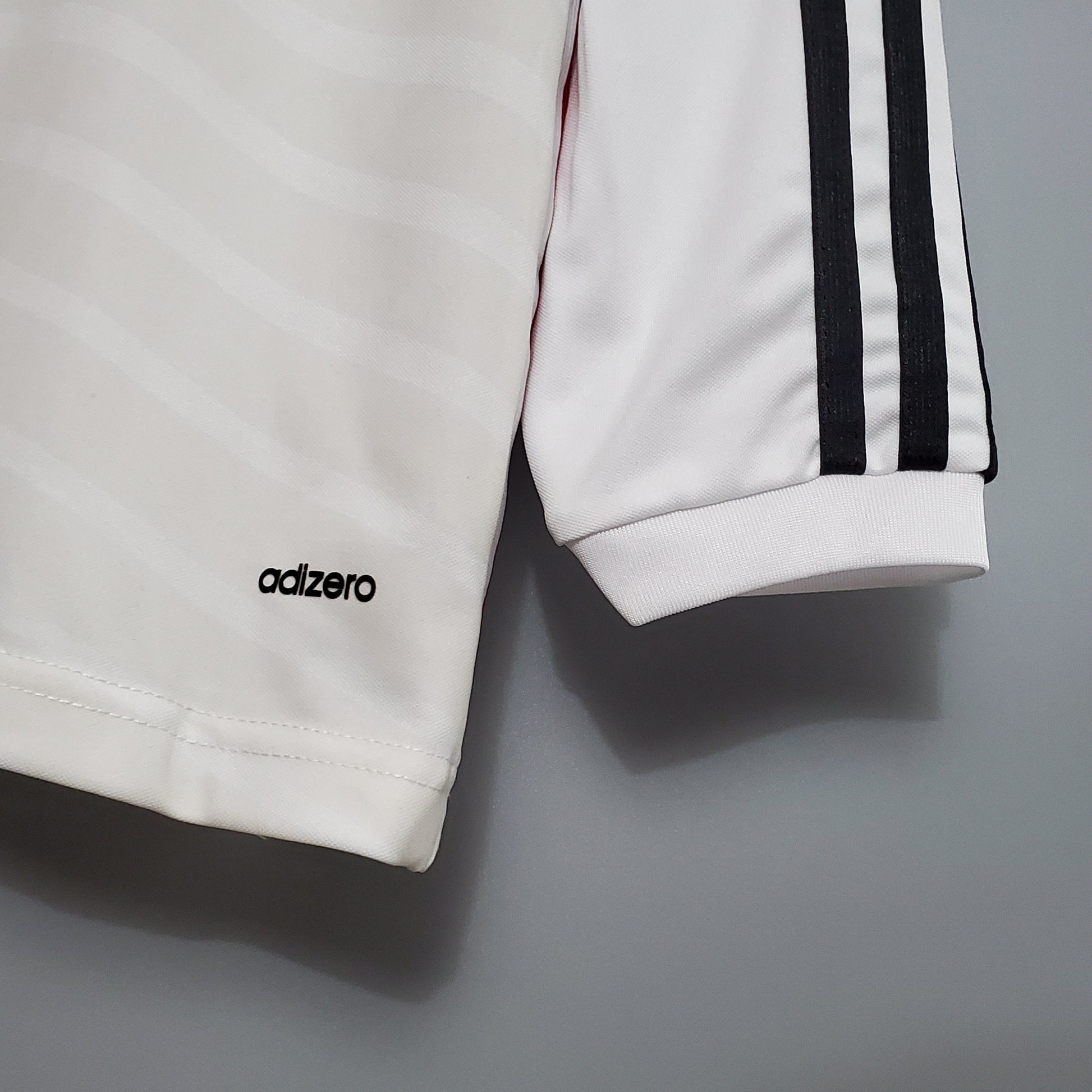 Camisa Real Madrid Titular 14/15 - Versao Retro Manga Longa - detalhe