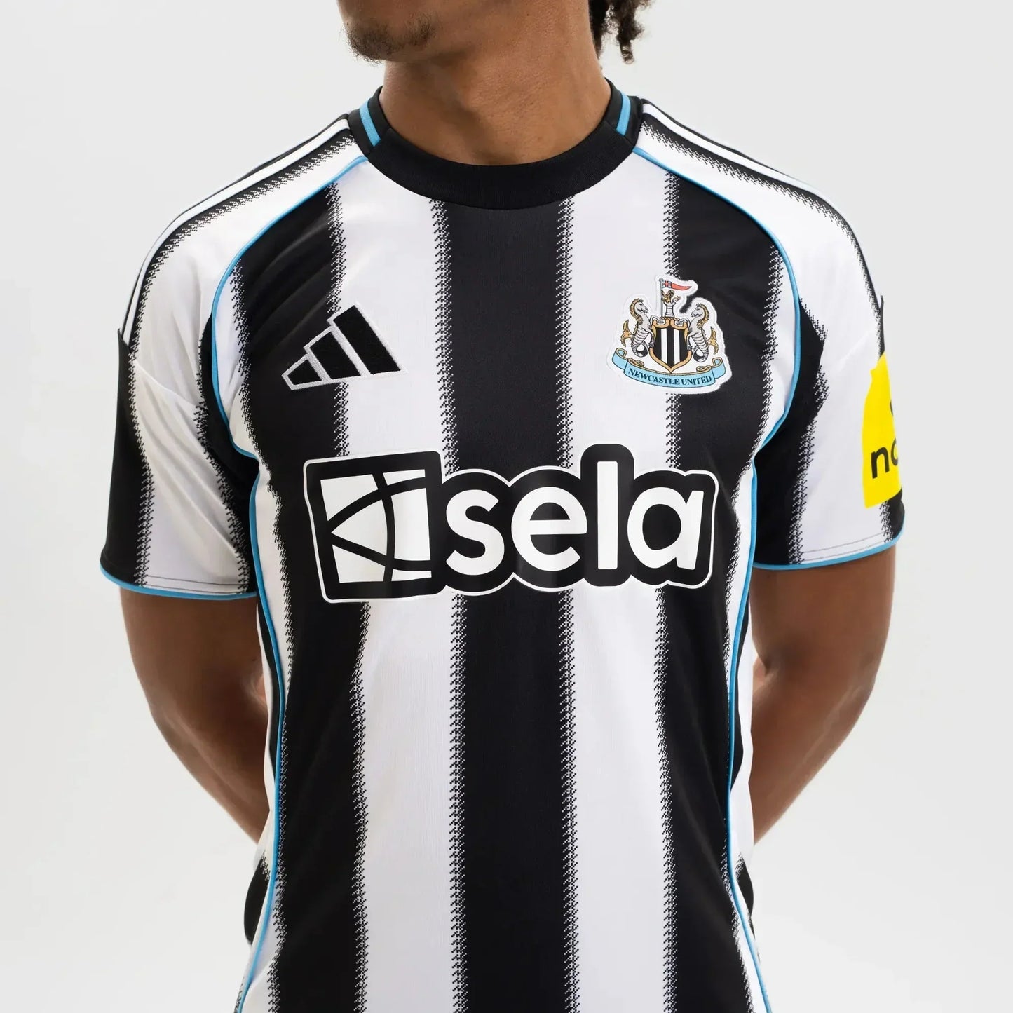 Camisa adidas Newcastle 2025/26 I - detalhe