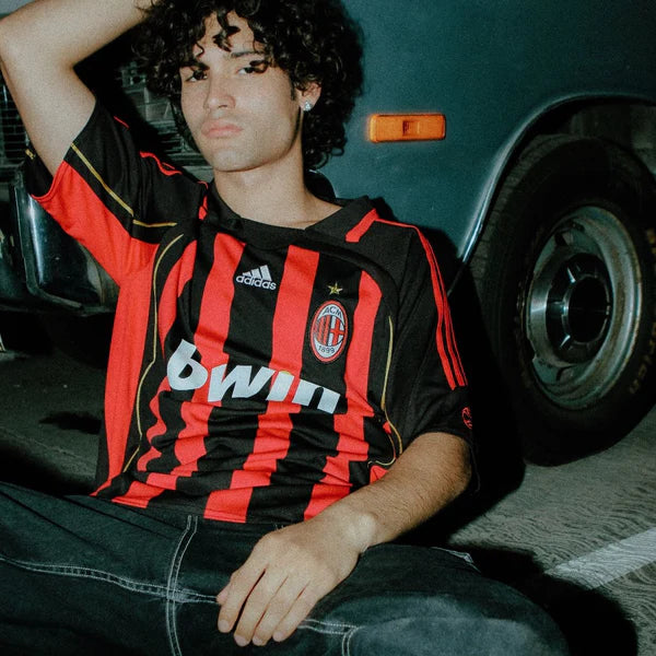Camisa Retrô AC Milan 2006/07 Home