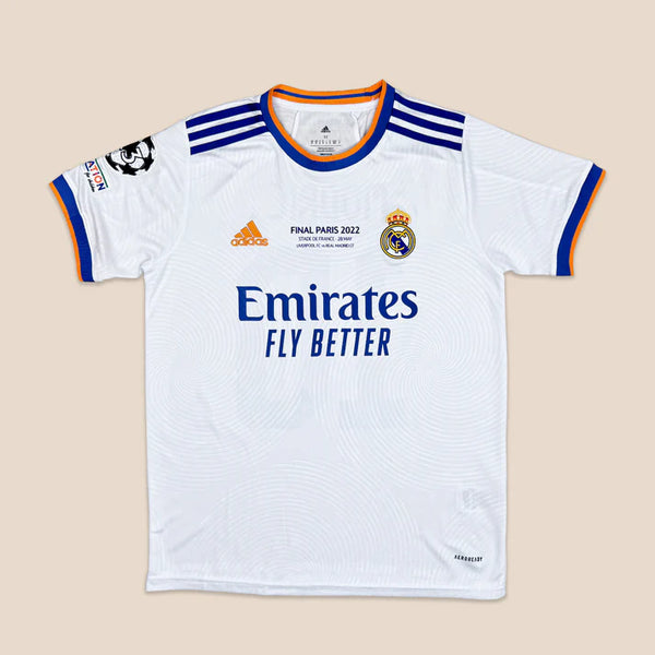 Camisa Retrô Real Madrid 2021/22 Home
