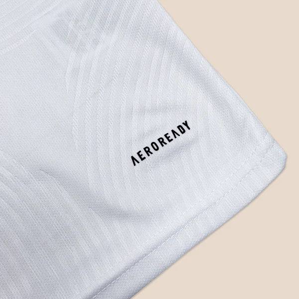 Camisa Retrô Real Madrid 2021/22 Home