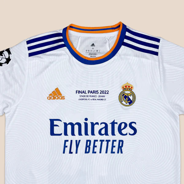 Camisa Retrô Real Madrid 2021/22 Home