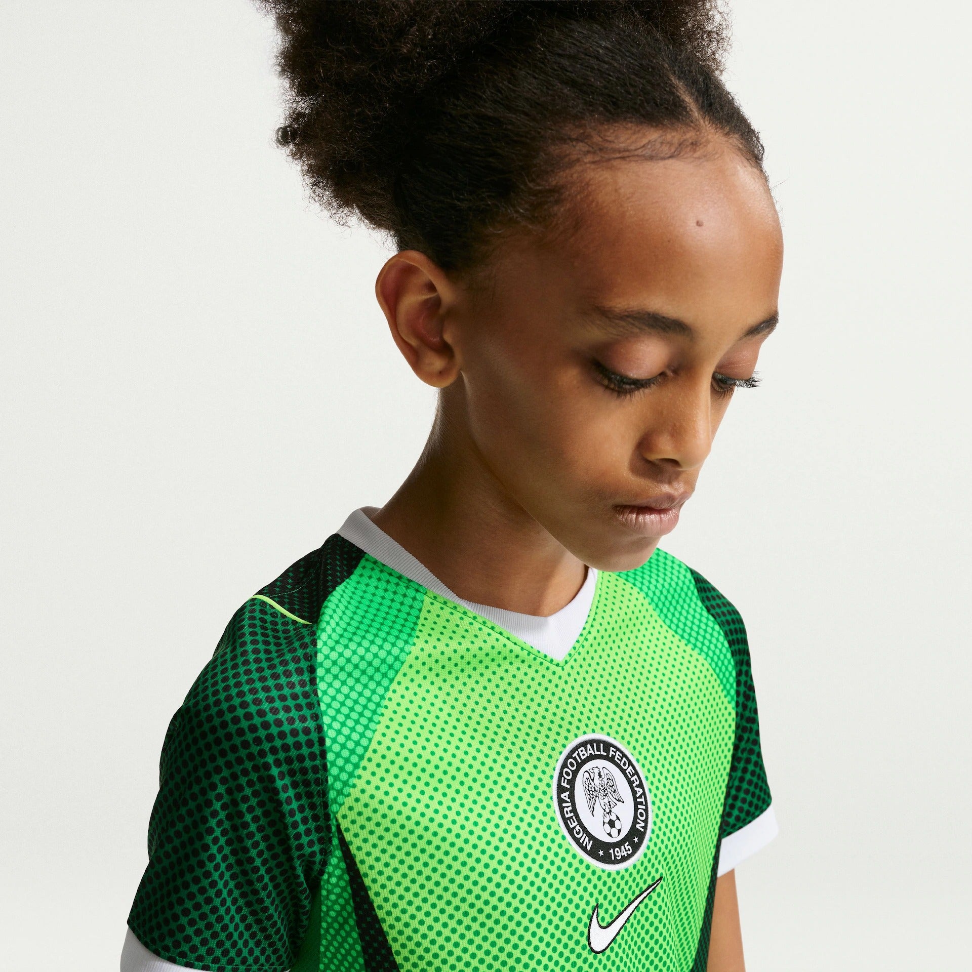 Conjunto Infantil Nigeria 2026/27 I Kit - vista traseira