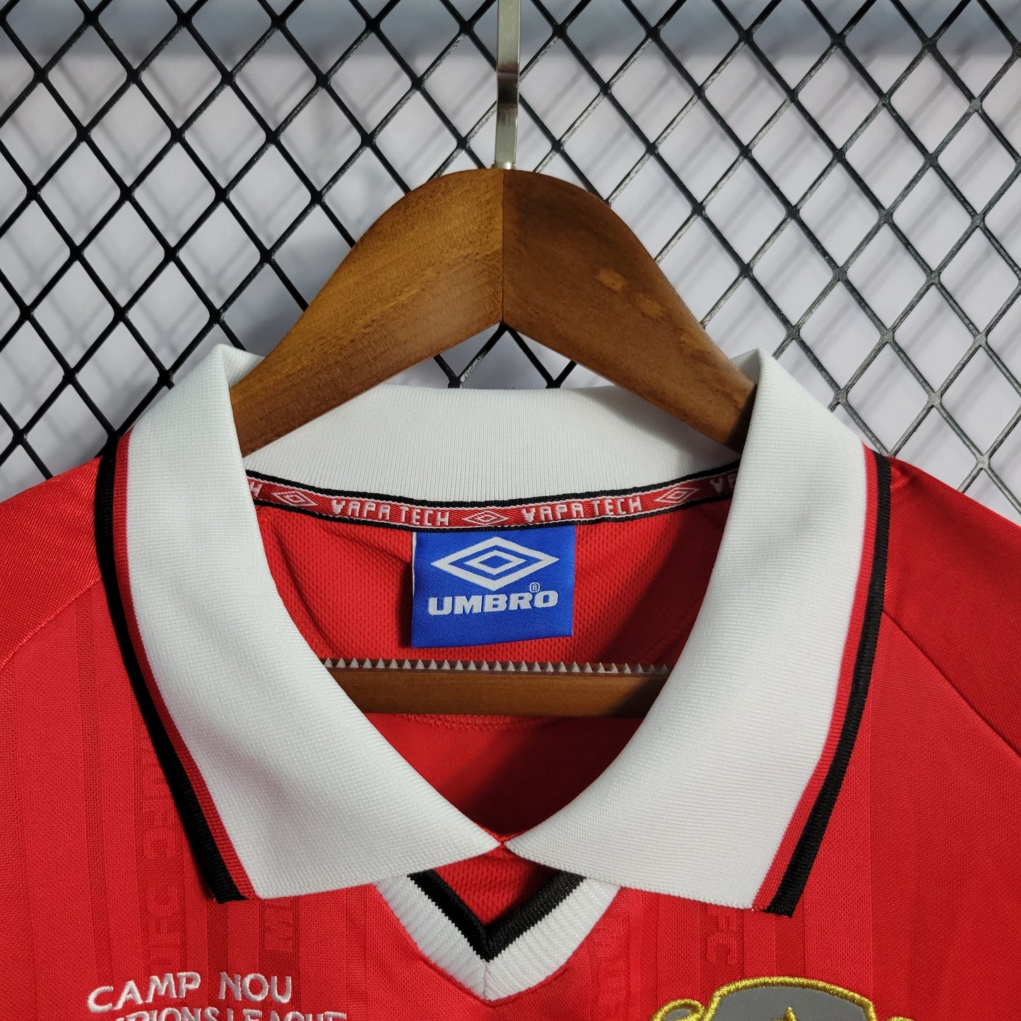 Camisa Manchester United Titular 1999 - Versao Retro - imagem 5