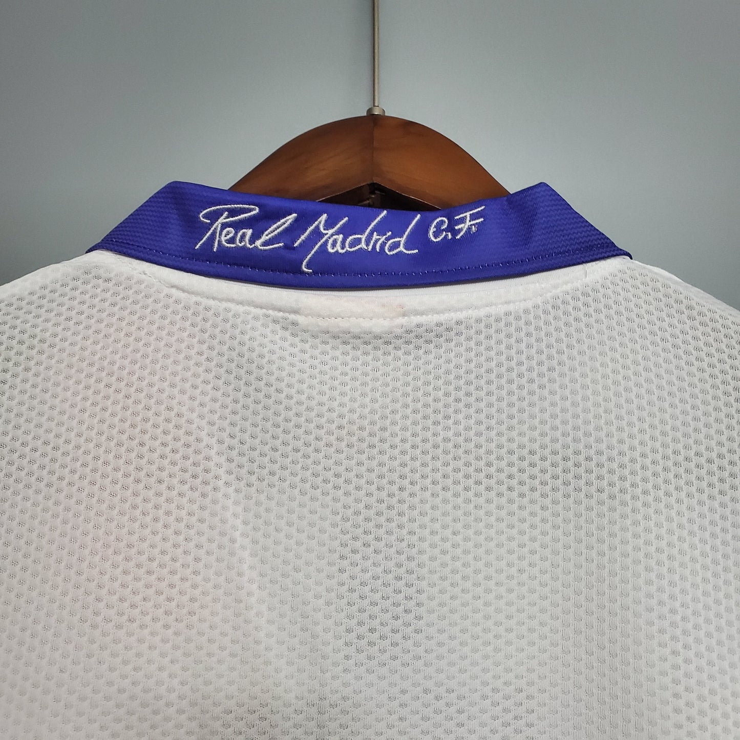 Camisa Real Madrid Titular 97/98 - Versao Retro - imagem 5