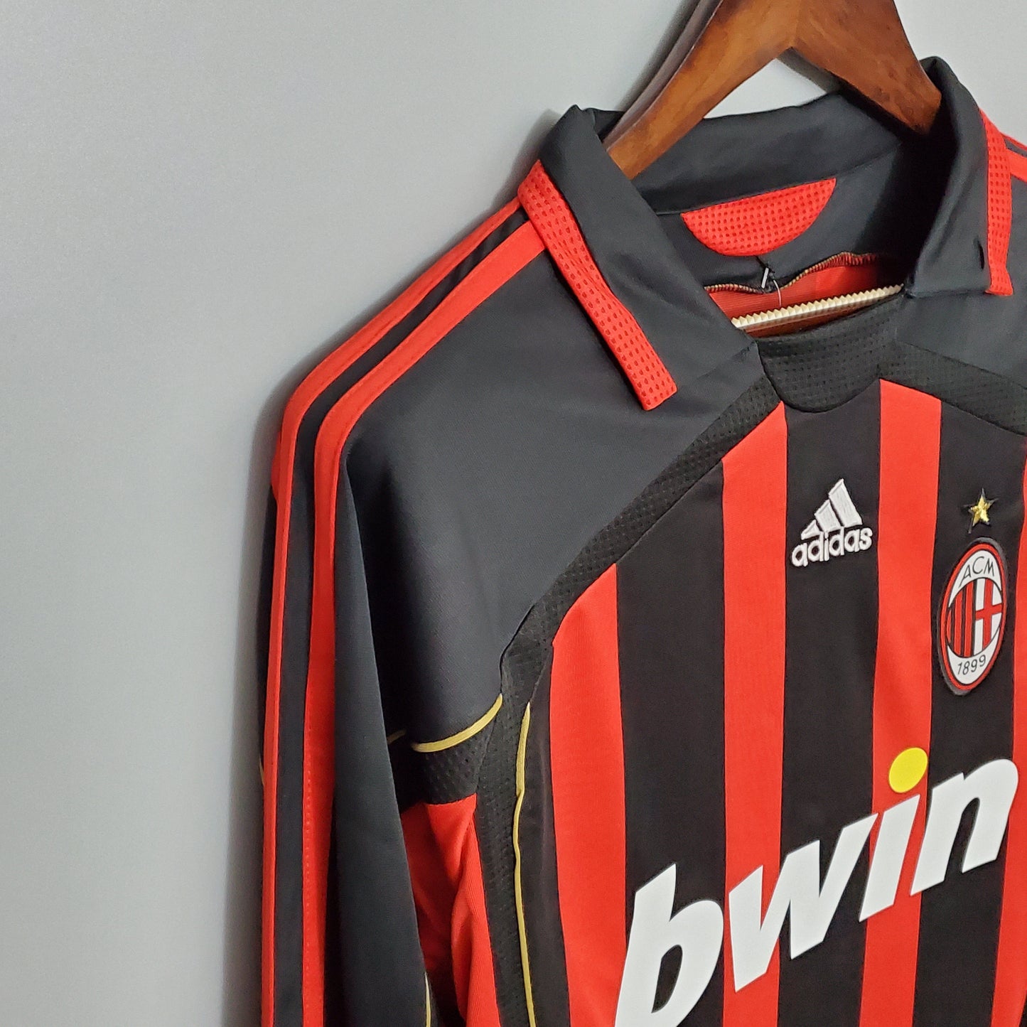 Camisa Milan Titular 06/07 - Versão Retrô Manga Longa